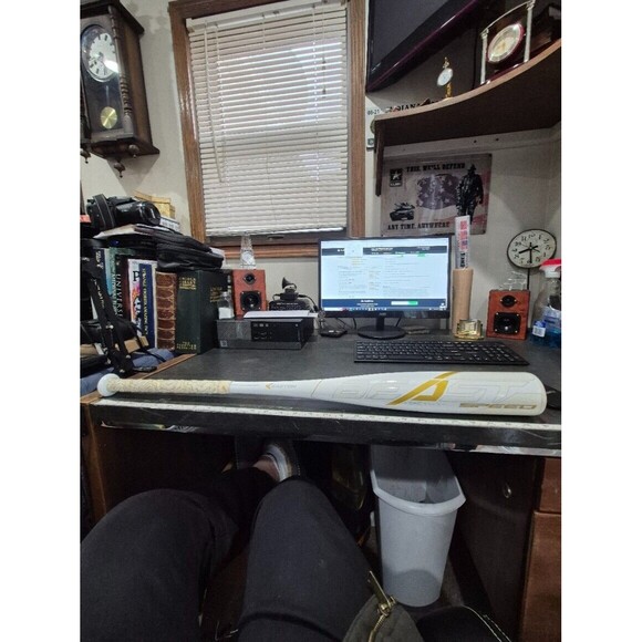 Easton Beast Speed -10 SL19BS108 Baseball Bat - Picture 2 of 6